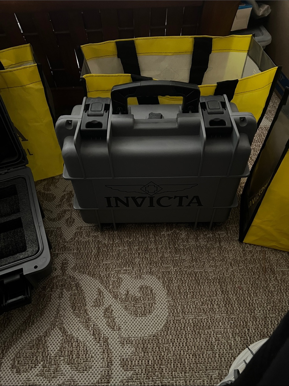 Invicta Gray Hard Case with Black Handle